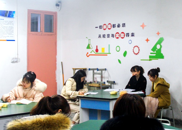 總結(jié)過去 收獲未來 小學(xué)部召開新學(xué)期質(zhì)量分析會(huì)